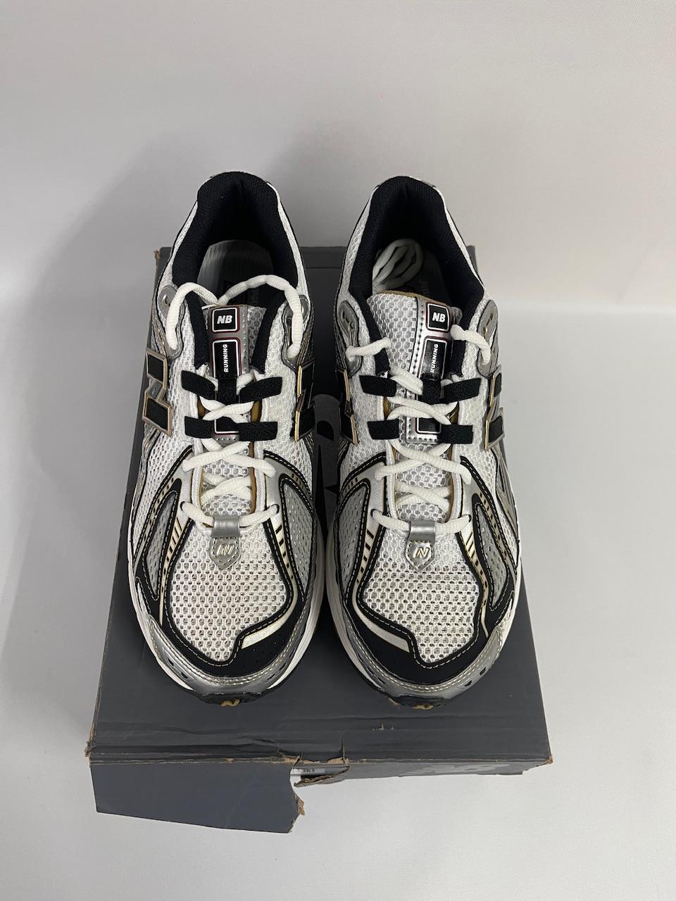 New Balance 1906R White Mettalic Gold Men’s