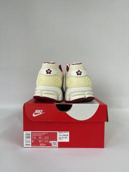 Nike Zoom Vomero 5 Valentine’s Day Women