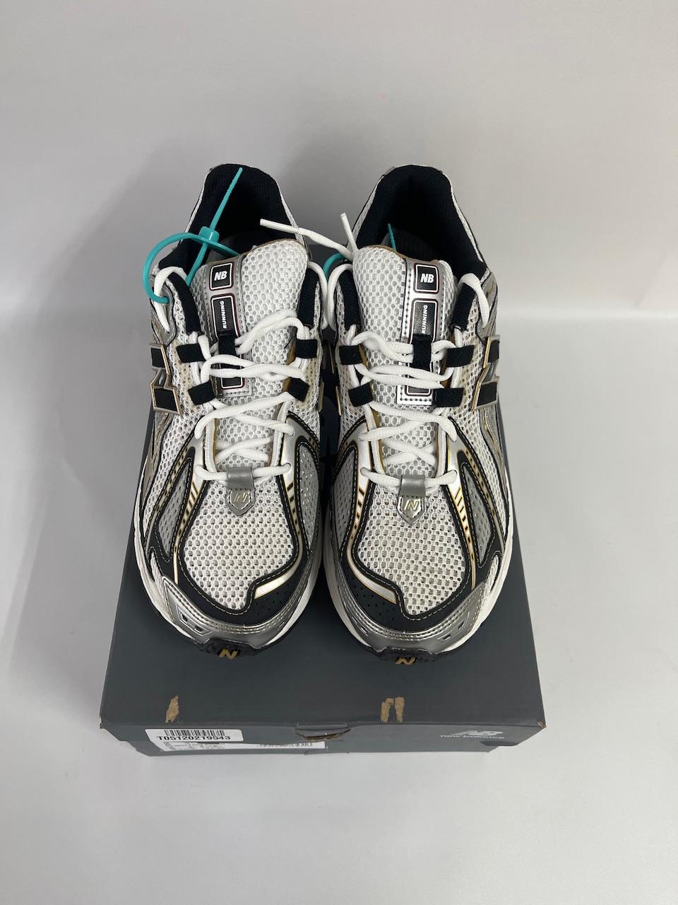 New Balance 1906R White Mettalic Gold Men’s