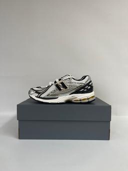 New Balance 1906R White Mettalic Gold Men’s