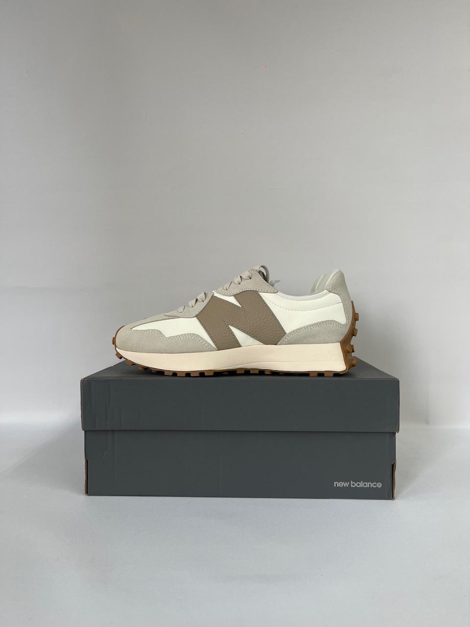 New Balance 327 Moonbeam Driftwood Women’s