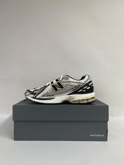 New Balance 1906R White Mettalic Gold Men’s
