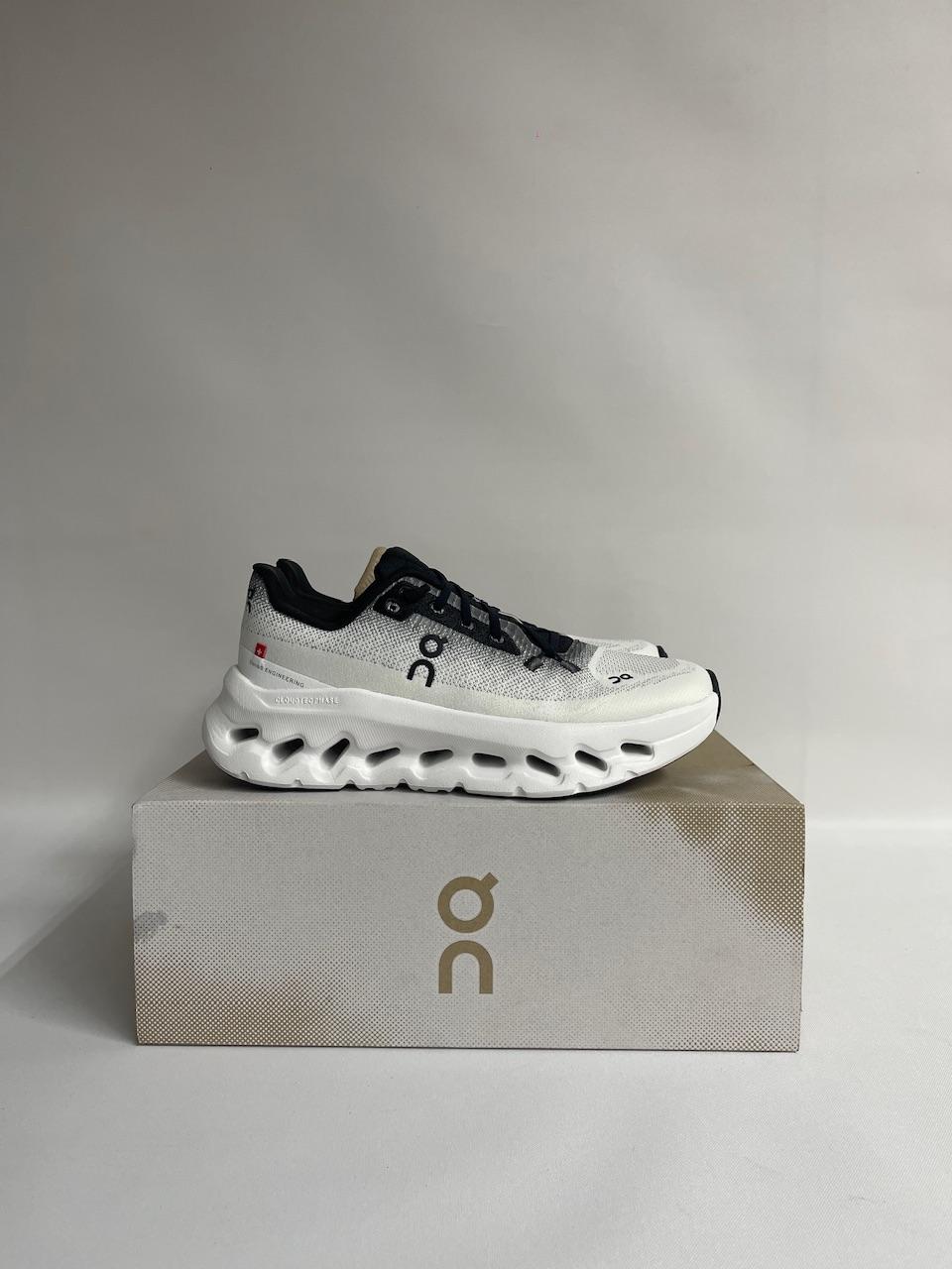 ON Cloudtilt Black Ivory Women’s