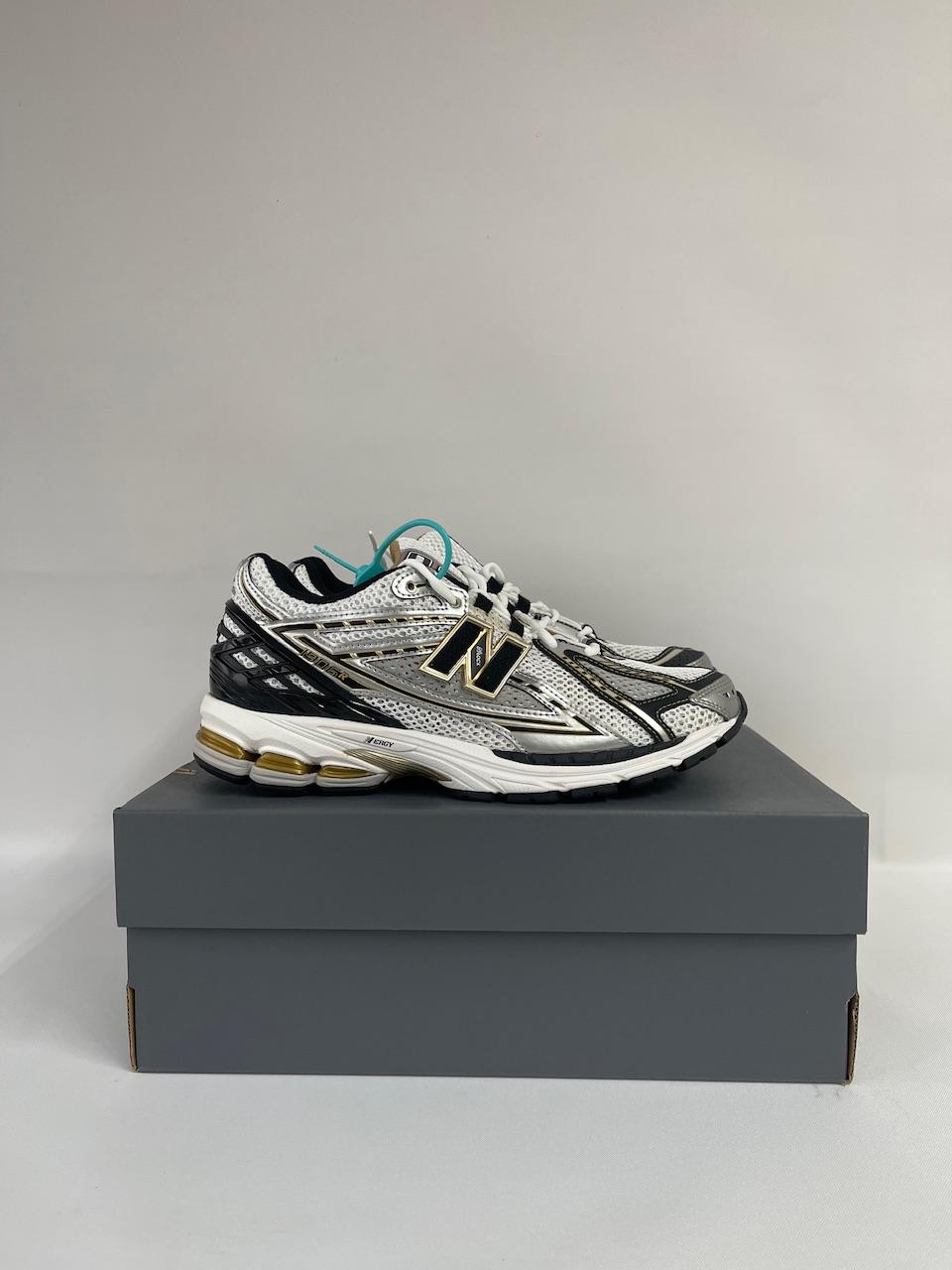 New Balance 1906R White Mettalic Gold Men’s